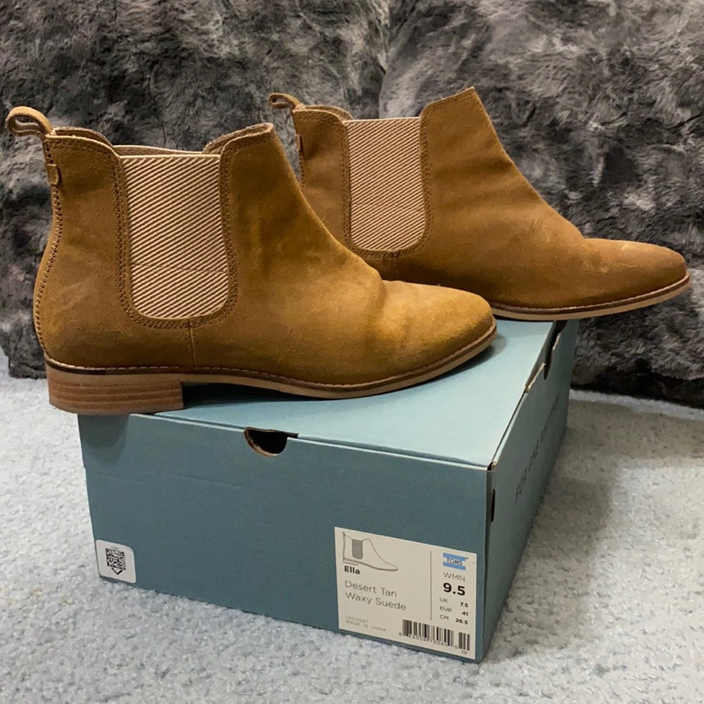 Toms Ella Suede Boots (Desert Tan)
